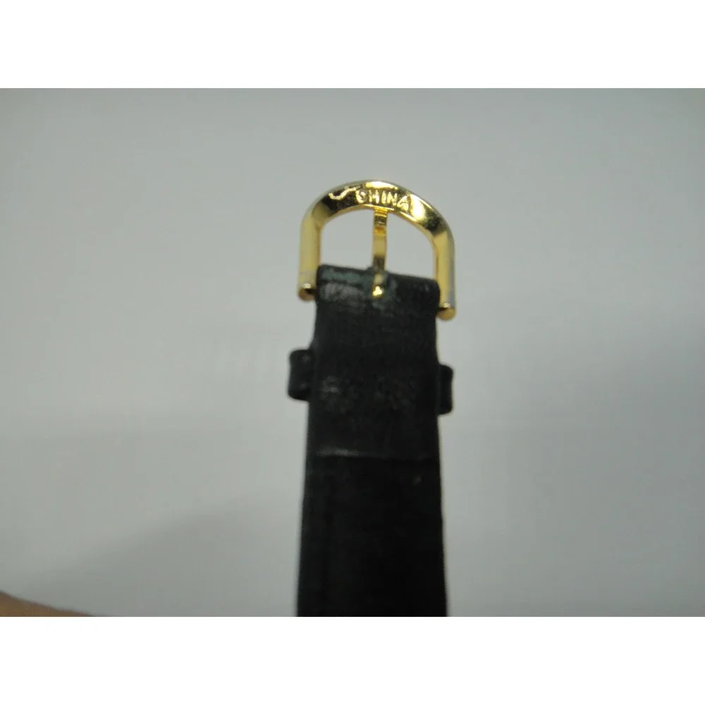 Excellent Canada Maple Leaf Watch Women's Silver Gold Two Tone Leather Strap VTG